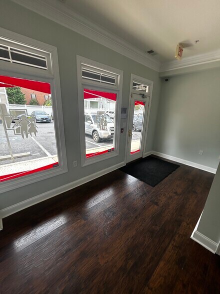 More Photos Of 3508 Worthington Blvd, Frederick Storefront Retail Office For Lease
