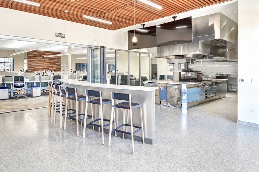 More Photos Of 1376 Miners Dr, Lafayette Research And Development For Lease