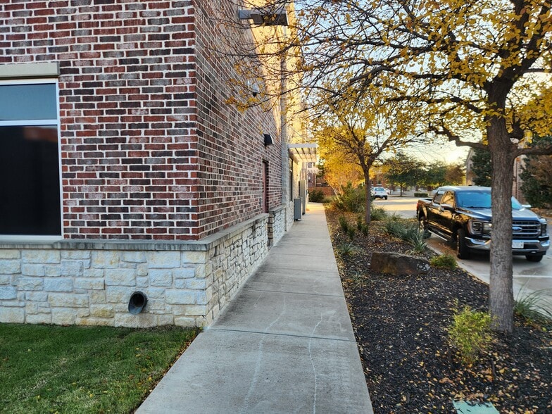 More Photos Of 1220 Keller Pky, Keller Healthcare For Sale