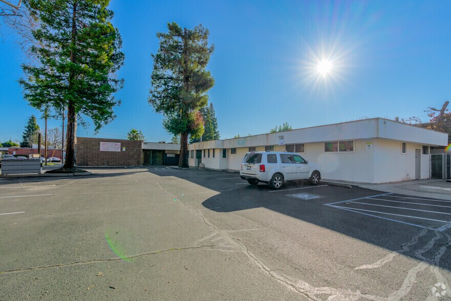 More Photos Of 874 Plumas St, Yuba City Office For Sale