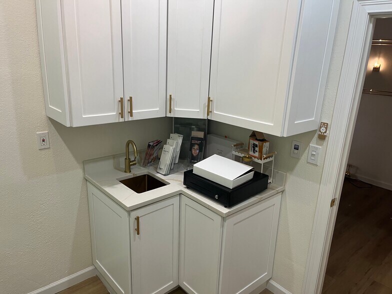 More Photos Of 1900 Town Plaza Ct, Winter Springs Medical For Sale