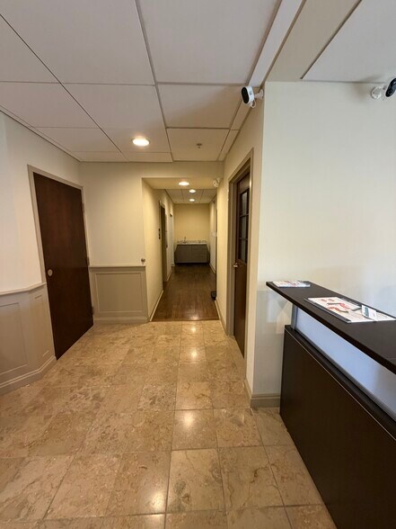 More Photos Of 114 Old York Rd, Jenkintown Office Residential For Lease