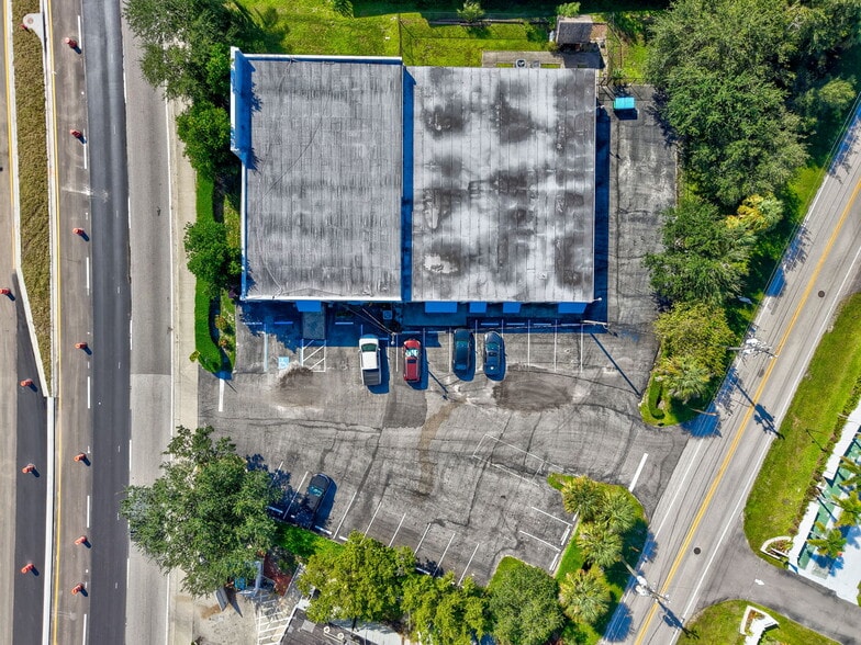 More Photos Of 1357 N Tamiami Trl, North Fort Myers General Retail For Sale