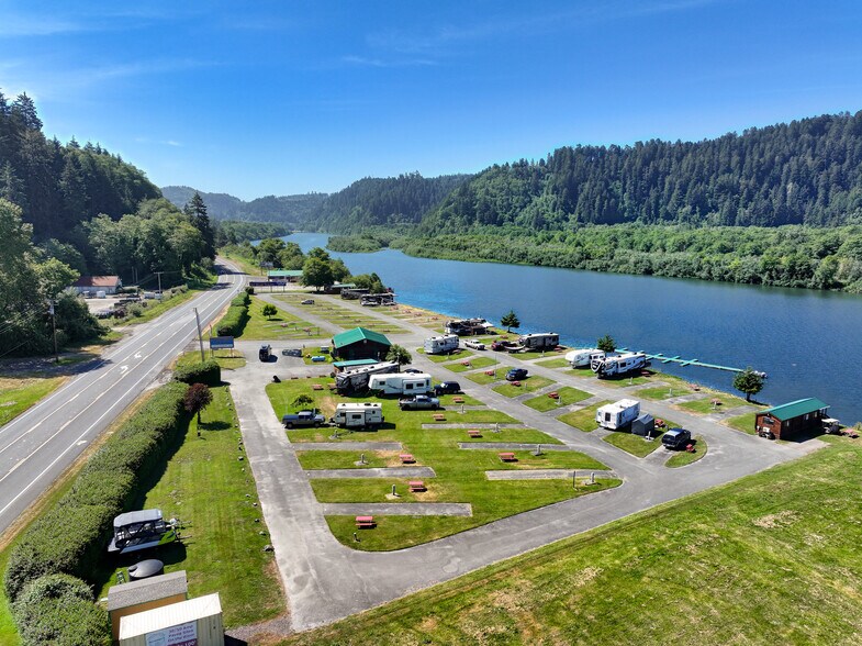 More Photos Of 17581 US Highway 101 N, Klamath Trailer Camper Park For Sale