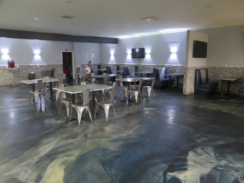 More Photos Of 4014-4018 Lamar Ave, Memphis Freestanding For Lease