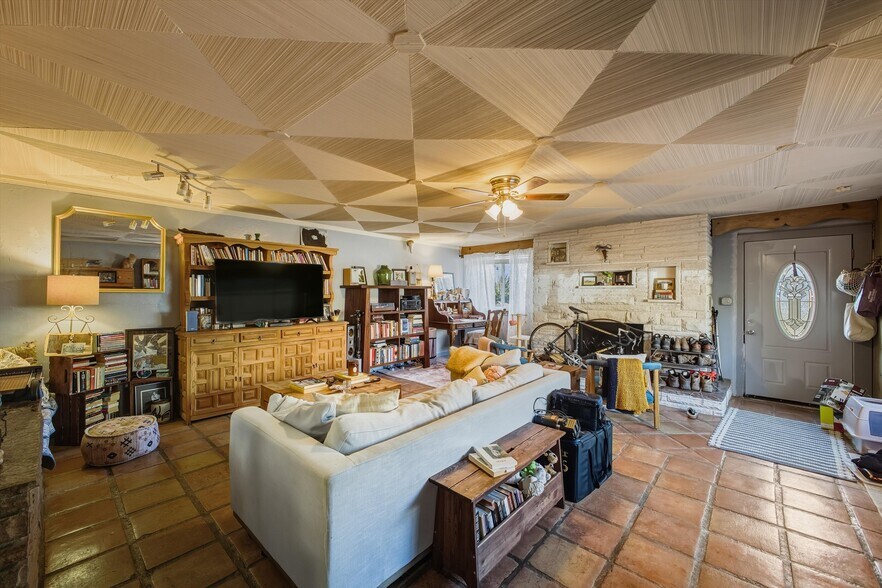 More Photos Of 24 Matisse Rd NE, Albuquerque Apartments For Sale