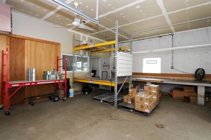 More Photos Of 11882 Reading Rd, Cincinnati Auto Repair For Sale