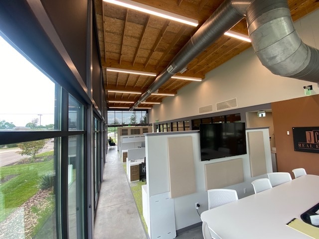 More Photos Of 2210 Spedale Ct, Spring Hill Loft Creative Space For Sale