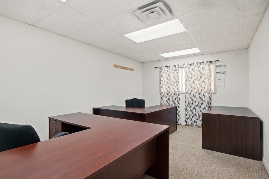 More Photos Of 412 Texas Highway 37, Mount Vernon Medical For Sale