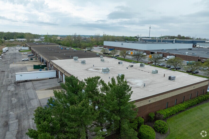 More Photos Of 31200-31250 Solon Rd, Solon Flex For Lease