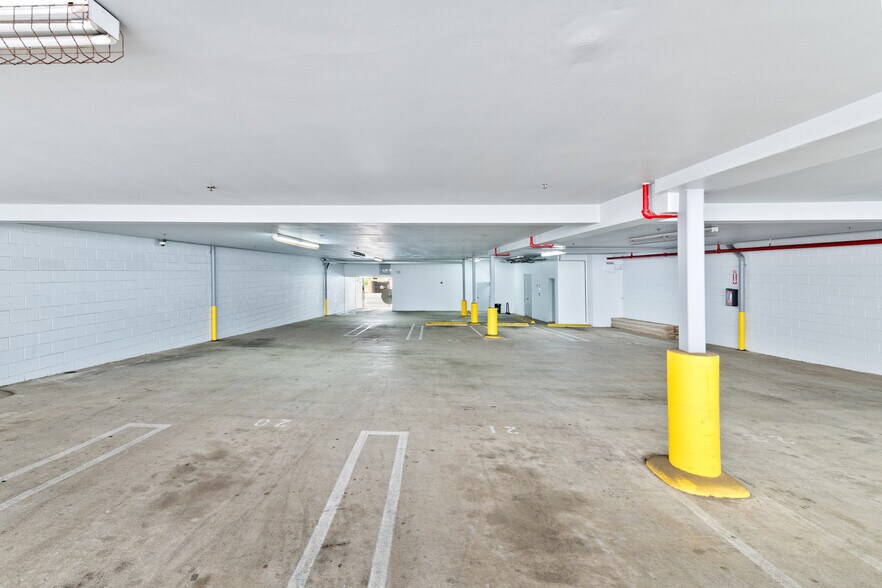 More Photos Of 1417 6th St, Santa Monica Loft Creative Space For Lease
