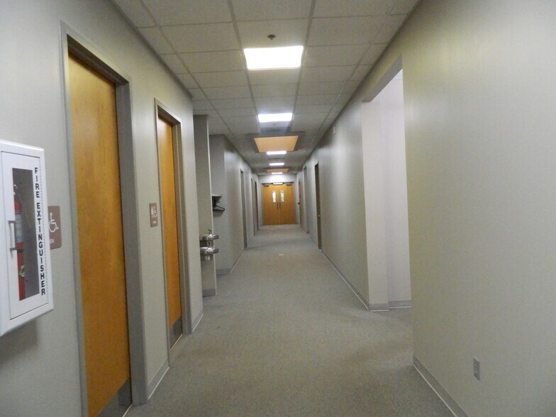 More Photos Of 6925 Halcyon Park Dr, Montgomery Office For Lease
