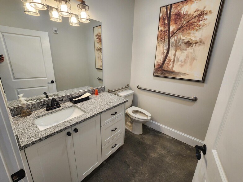 More Photos Of 232 Bordeaux Dr, Thomson Specialty For Sale