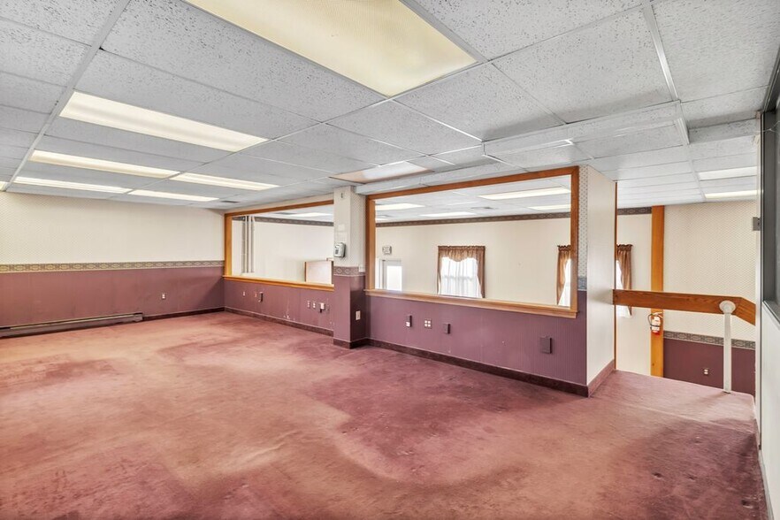 More Photos Of , West Springfield Unknown For Sale