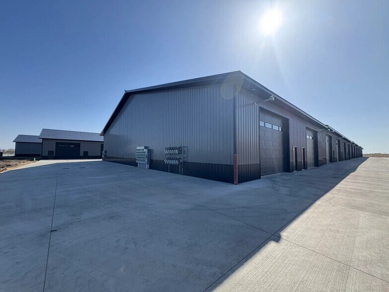 More Photos Of 47795 Van Donge St, Sioux Falls Industrial For Sale
