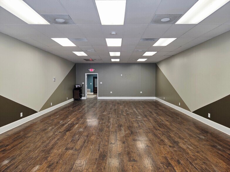 More Photos Of 1302 Broadway, Lorain Storefront Retail Residential For Sale