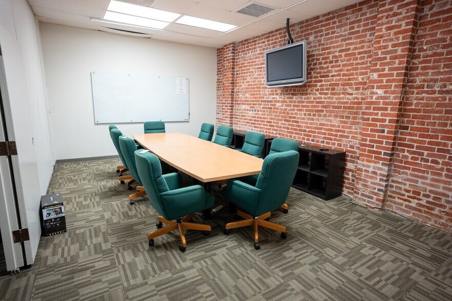 More Photos Of 3400 3rd Ave, Sacramento Office For Lease