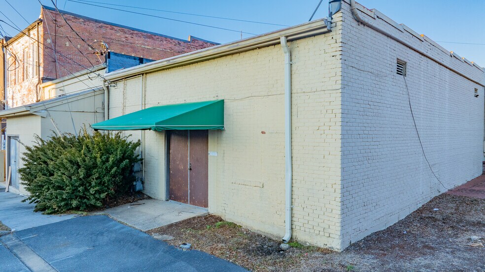More Photos Of 218 Gay St, Erwin Loft Creative Space For Sale