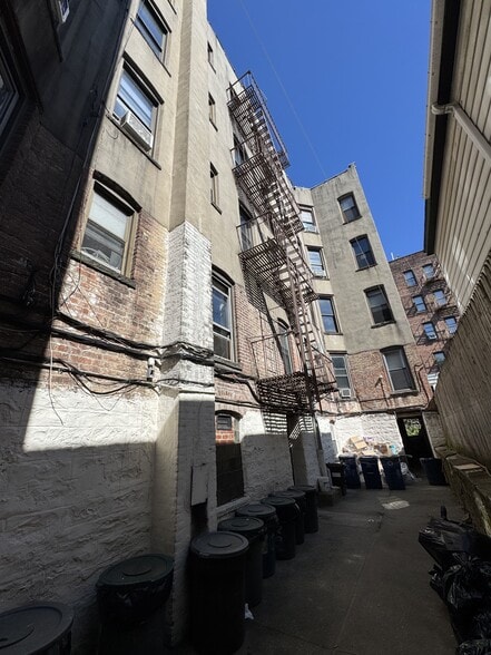More Photos Of 251 E 236th St, Bronx Apartments For Sale