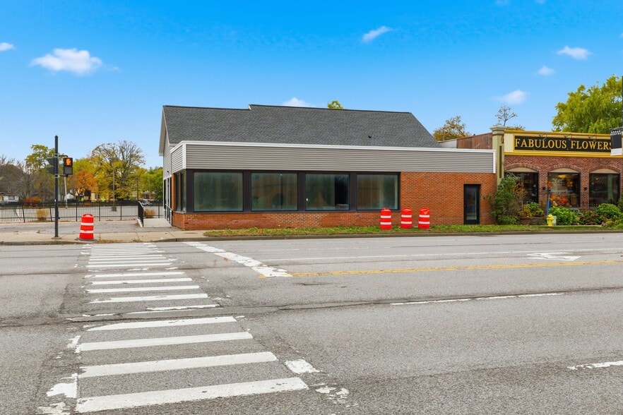 More Photos Of 211 W Ridge Rd, Rochester Storefront For Lease