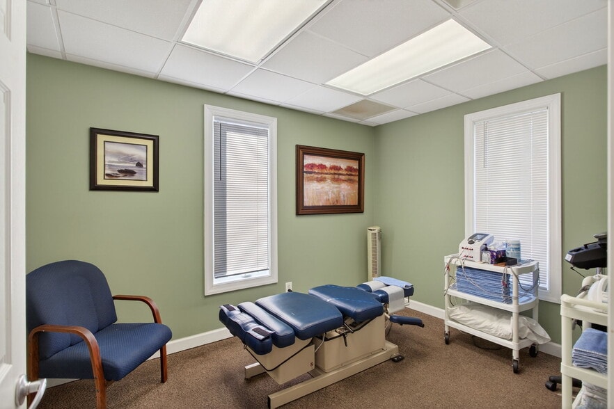 More Photos Of 2216 Executive Dr, Hampton Office For Sale