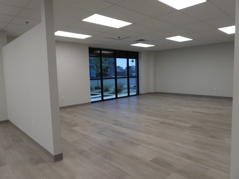 More Photos Of 5470 Stephanie St, Las Vegas Warehouse For Lease