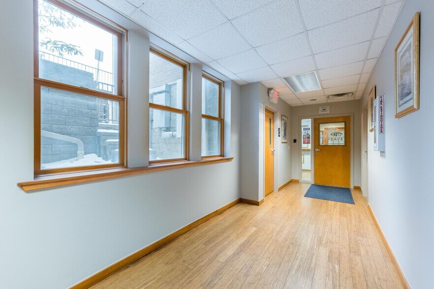 More Photos Of 1151 Bethel Rd, Columbus Medical For Sale