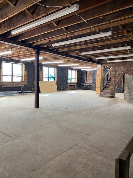More Photos Of 1539 Covert St, Ridgewood Warehouse For Lease