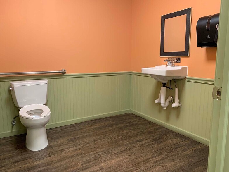 More Photos Of 215 E Main St, Plymouth Restaurant For Sale