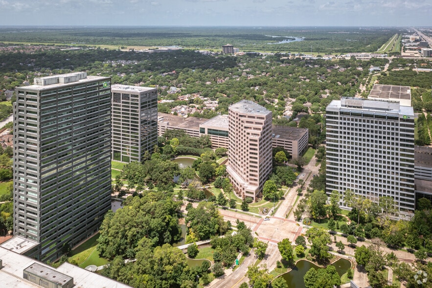 More Photos Of 580 Westlake Park Blvd, Houston Office For Lease