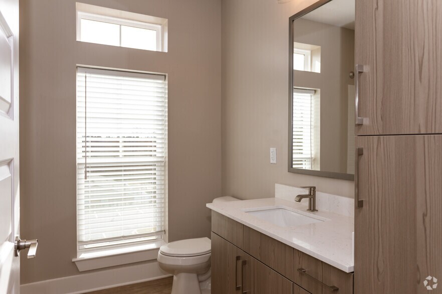 More Photos Of 222 S Main St, Mooresville Apartments For Lease