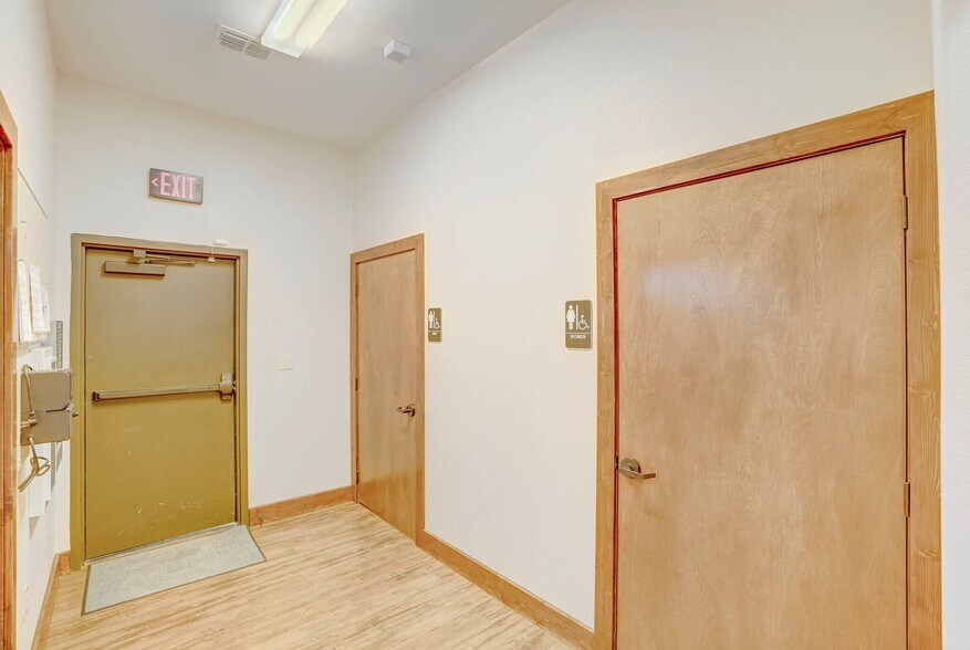More Photos Of 3209 Fort Worth Dr, Denton Medical For Lease