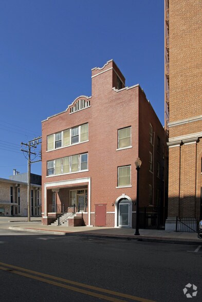 More Photos Of 14 E 9th St, Shawnee Office Residential For Sale