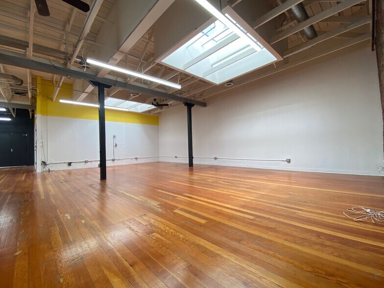 More Photos Of 230-236 8th St, San Francisco Light Manufacturing For Lease