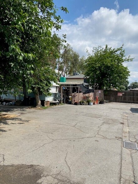 More Photos Of 123 W McCord Ave, Bakersfield Manufactured Housing Mobile Home Park For Sale