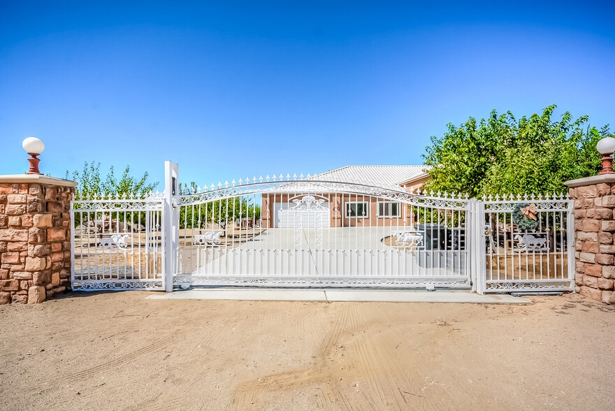 More Photos Of 13830 Paramount Rd, Phelan Land For Sale