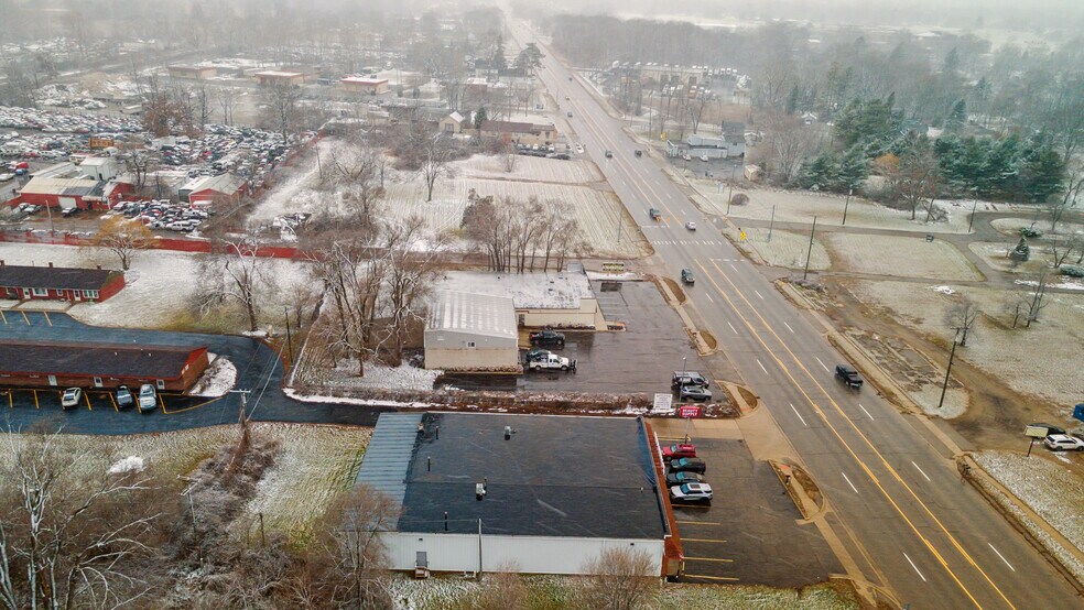 More Photos Of 2502 E Michigan Ave, Ypsilanti Freestanding For Lease
