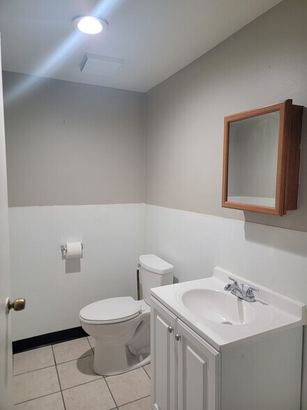 More Photos Of 2531 E University Dr, Tempe Office For Lease