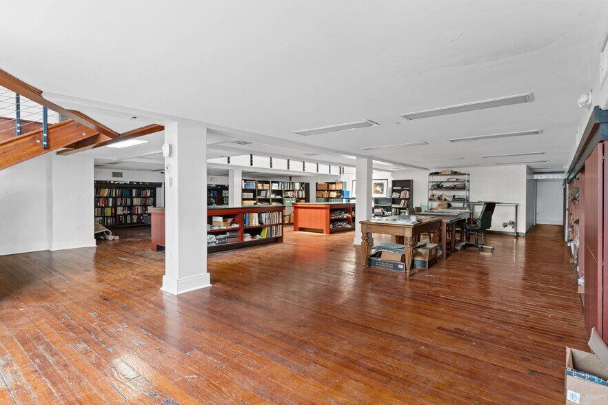 More Photos Of 1121 E Twiggs St, Tampa Loft Creative Space For Lease