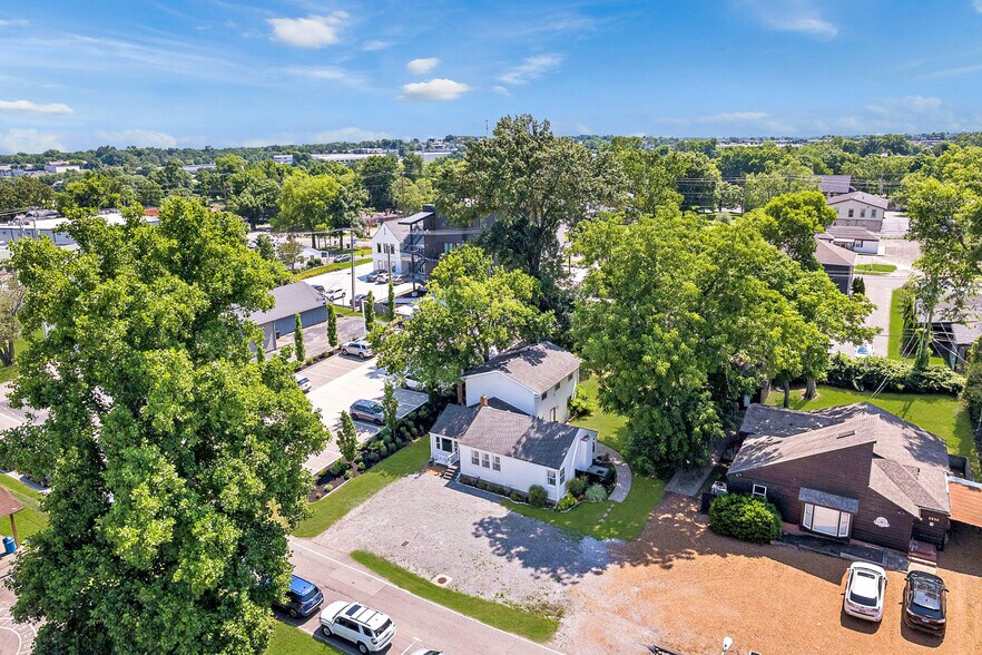 More Photos Of 2818 Azalea Pl, Nashville Office Residential For Sale