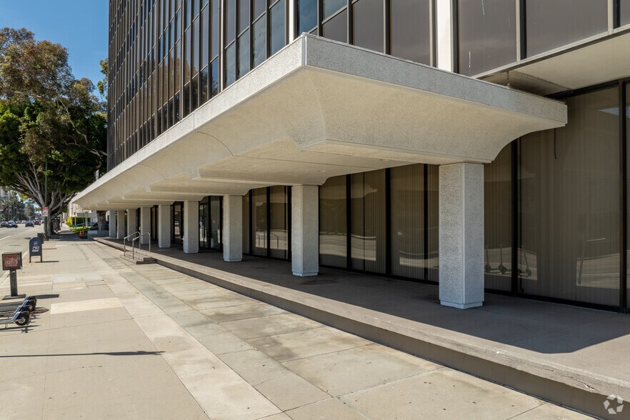 More Photos Of 4311 Wilshire Blvd, Los Angeles Office For Lease
