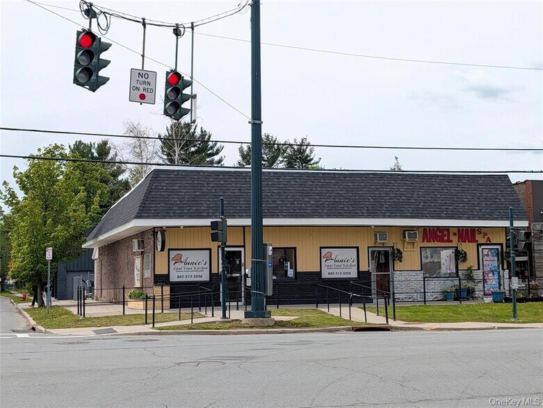 More Photos Of 485 Broadway, Monticello Storefront For Sale