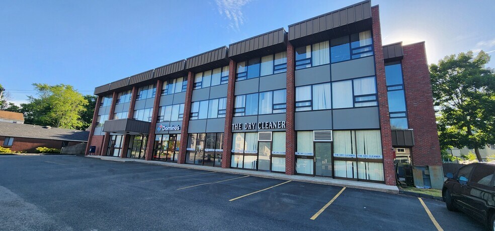 More Photos Of 274 Main St, Reading Office For Lease