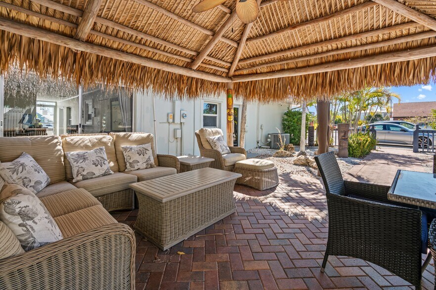 More Photos Of 4330 Bonita Beach Rd, Bonita Springs Hotel For Sale