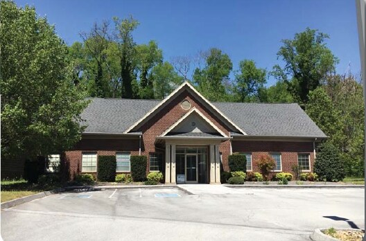 More Photos Of 118 E Meeting St, Dandridge Medical For Lease