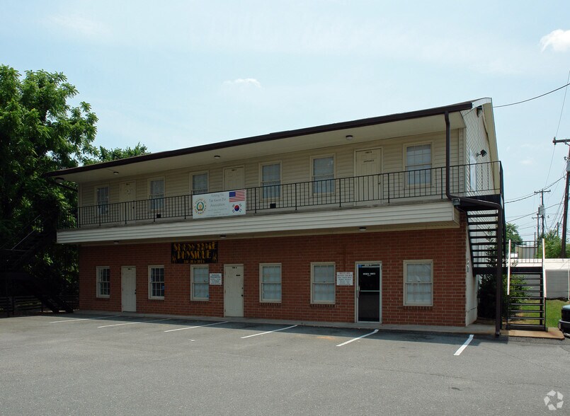 Primary Photo Of 1903A-1903F Margaret St, Winston-Salem Office Residential For Sale