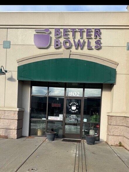 More Photos Of 902-908 S Growers Grove Blvd, Payson Storefront For Lease