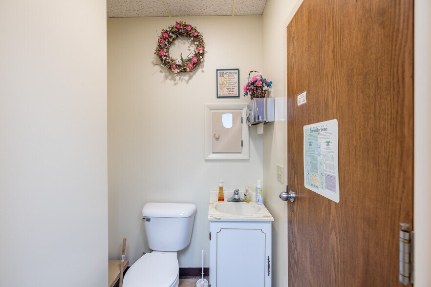 More Photos Of 80 West Ave, Brockport Medical For Lease