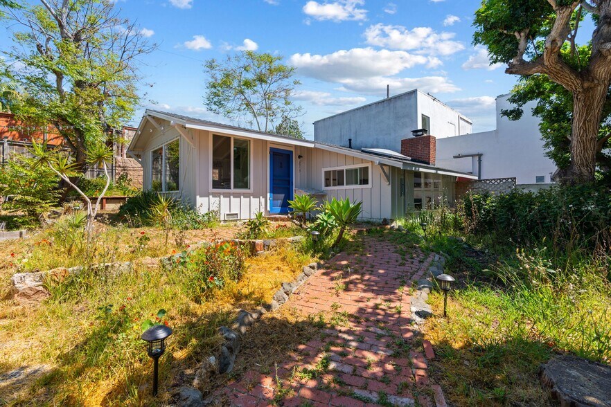 More Photos Of 273 Hillcrest Dr, Encinitas Apartments For Sale
