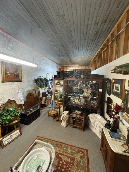 More Photos Of 5504 Main St, Flowery Branch Restaurant For Sale